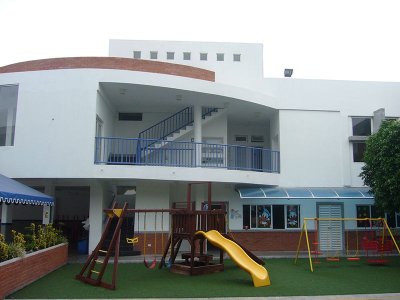 Diseño fachada colegio kinder